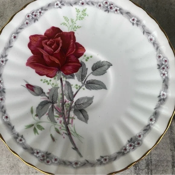 Vintage Royal Stafford Set Of 2 Roses to Remember Bone China Tea Saucers England - Picture 5 of 15